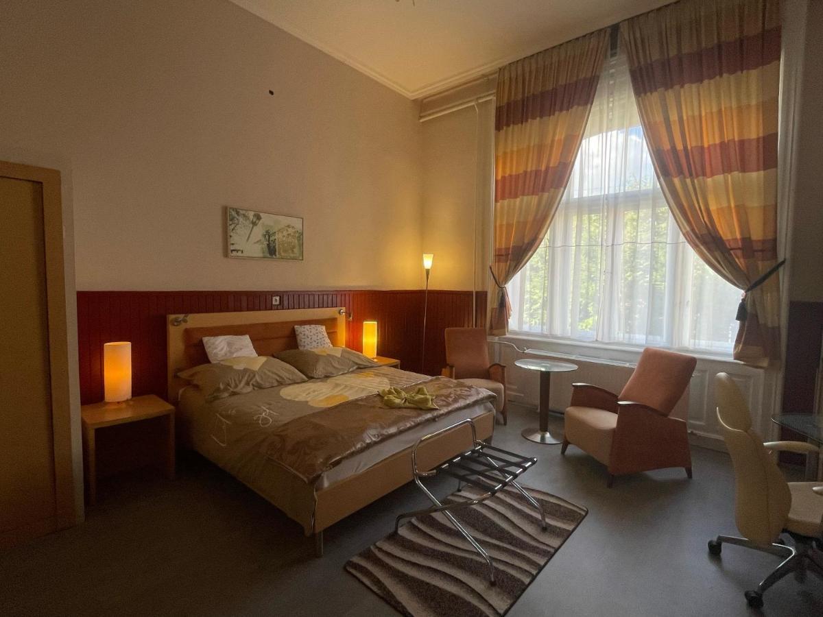 Meller-Kastely Villa Csurgo Ngoại thất bức ảnh