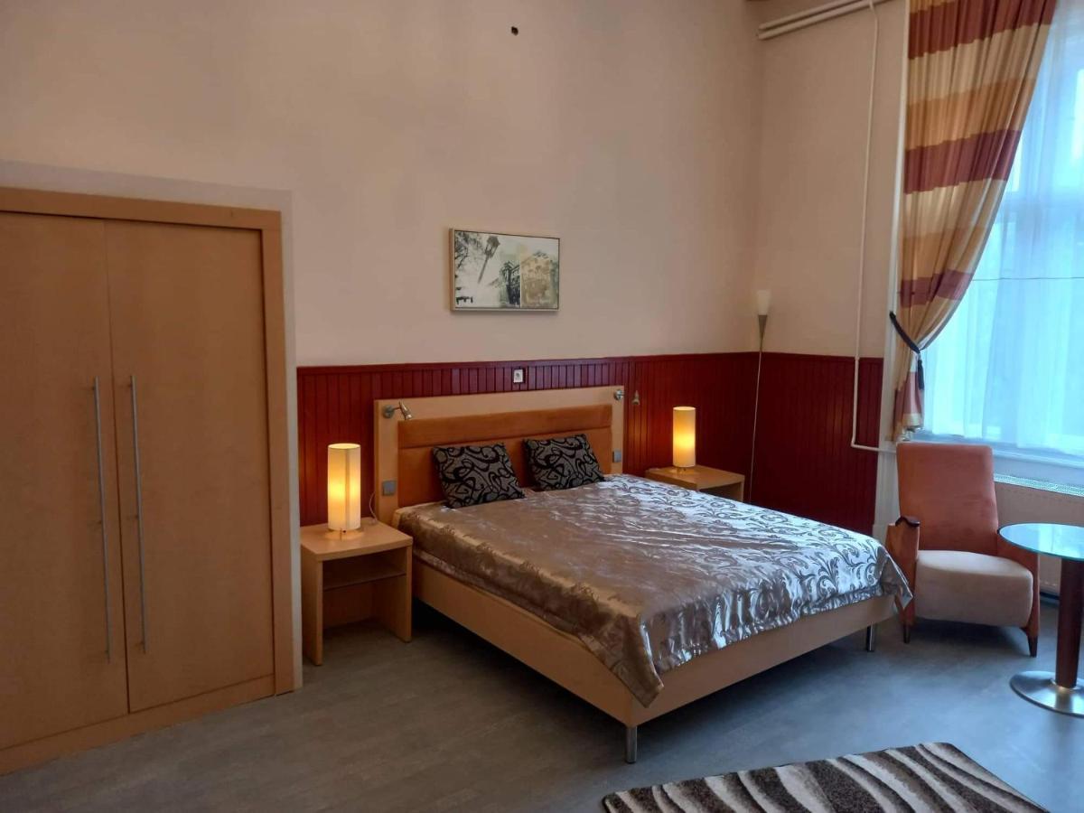 Meller-Kastely Villa Csurgo Ngoại thất bức ảnh